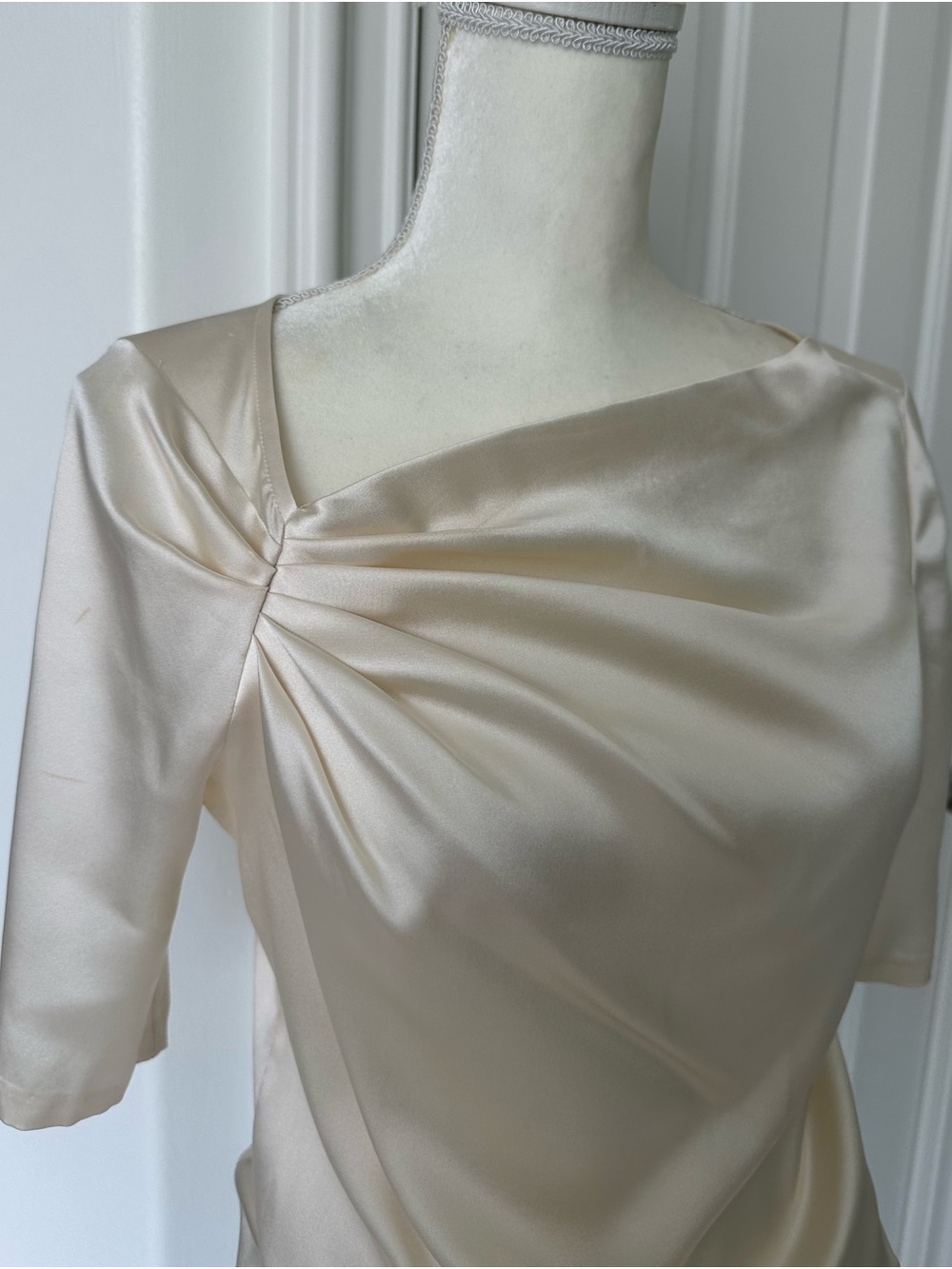 Tahari Silk Stretch Cream Draped Blouse